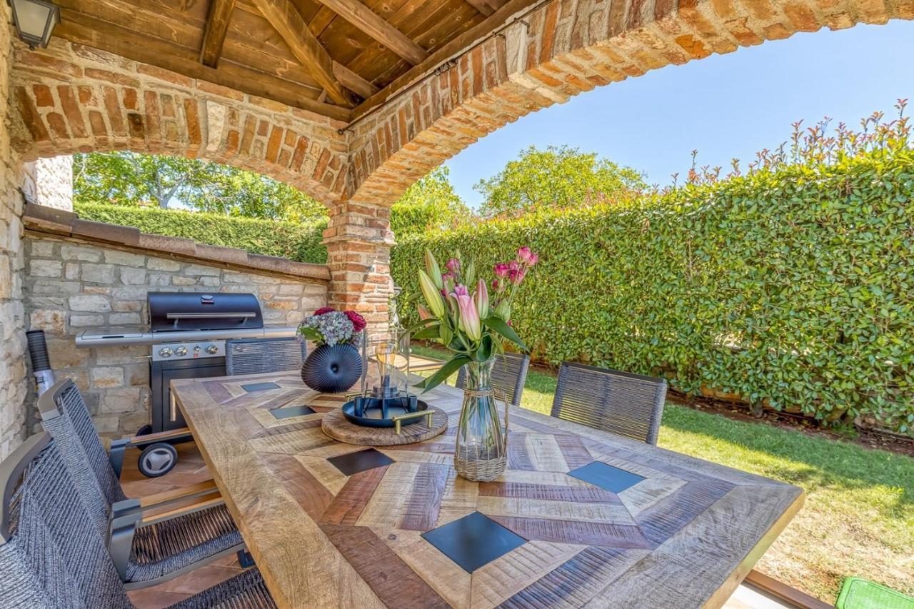 Villa Santolina Baderna Exterior foto